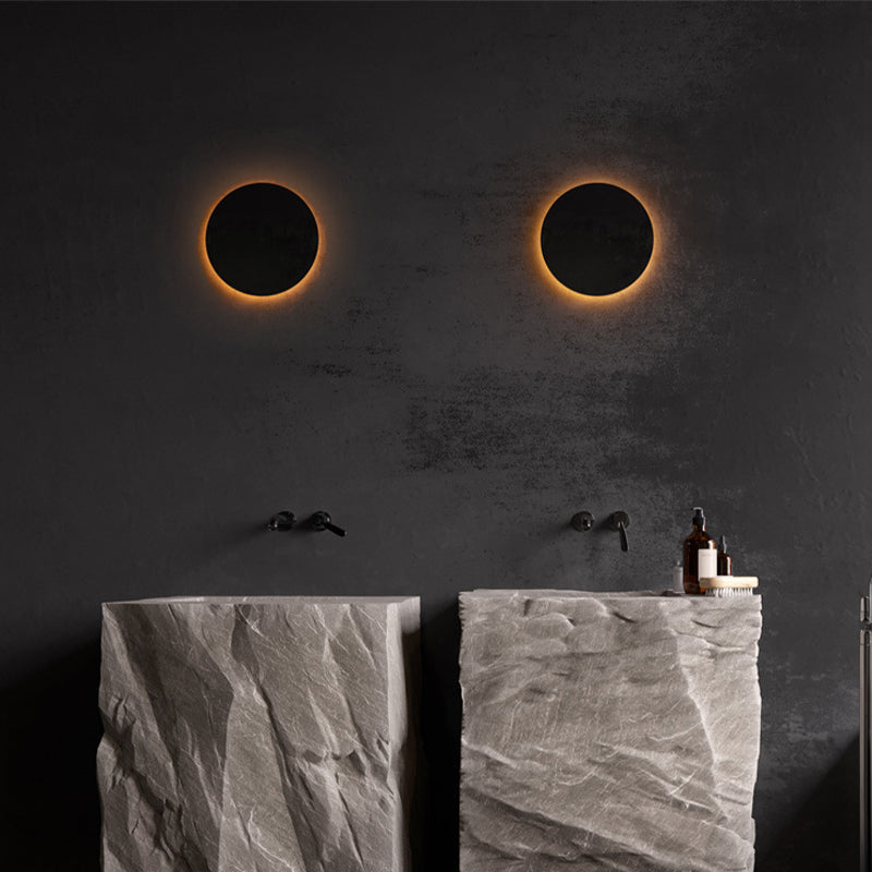 Eclipta – Contemporary Outdoor Wall Lamp