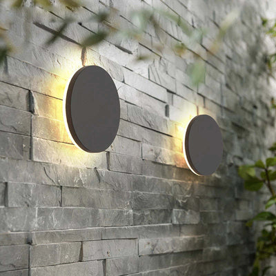 Eclipta – Contemporary Outdoor Wall Lamp