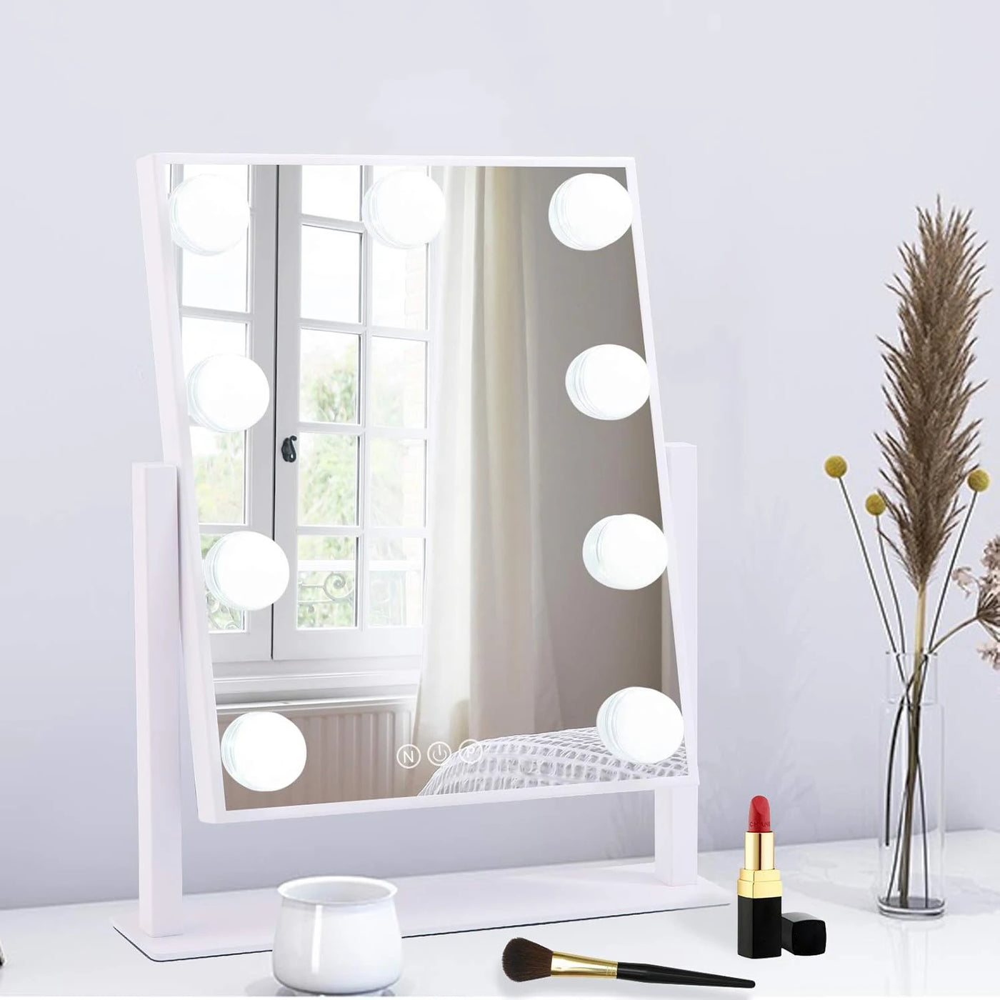 Illumea – 3-Color Rotating Vanity Mirror