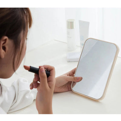 Mirelle – Minimalist Desktop Makeup Mirror