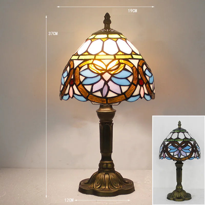 Morvella – Elegant Tiffany Desk Light