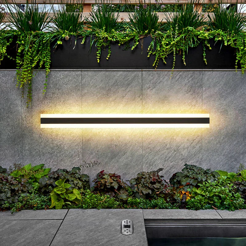 Velmare – Durable Outdoor Wall Light