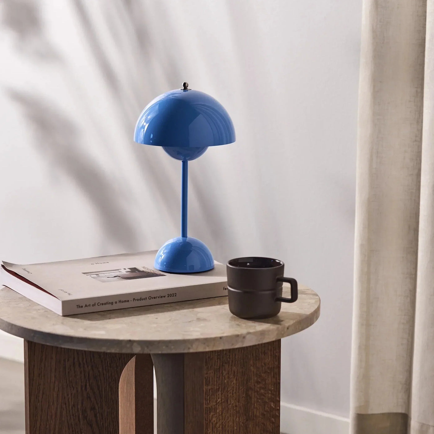Velora – Elegant LED Table Lamp
