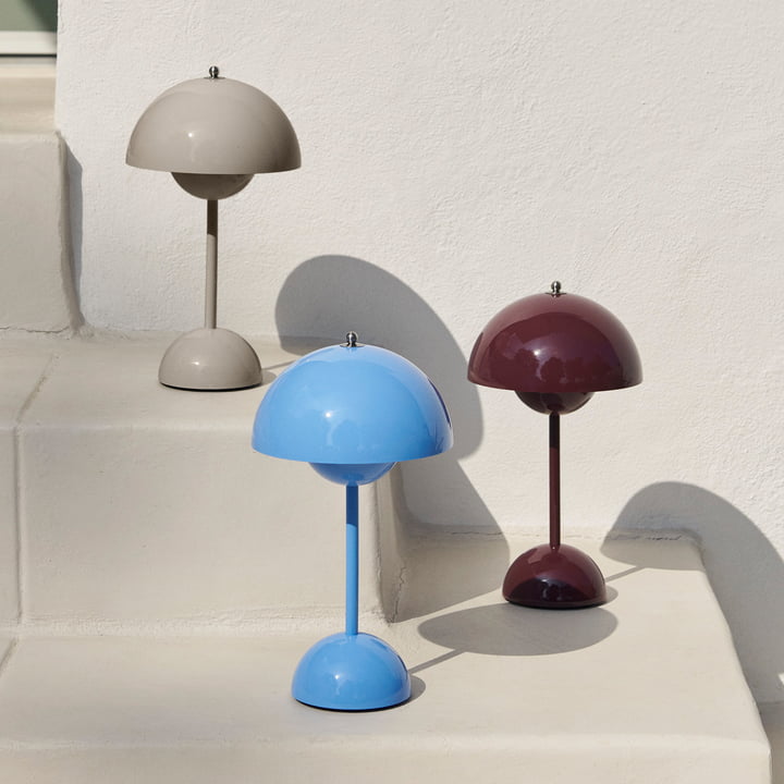 Velora – Elegant LED Table Lamp