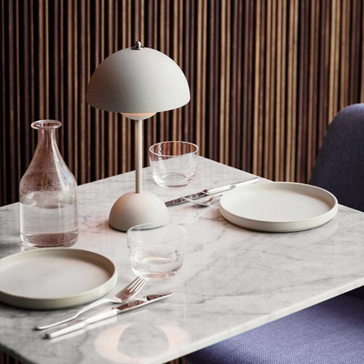 Velora – Elegant LED Table Lamp