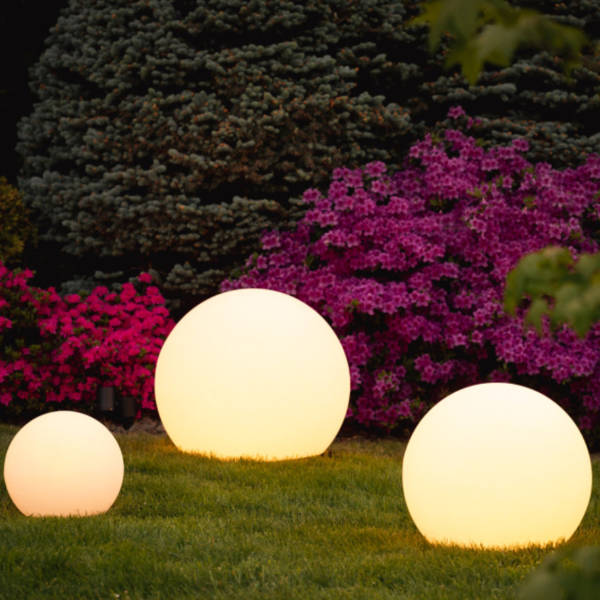 Veluna – Round Outdoor Garden Lamp
