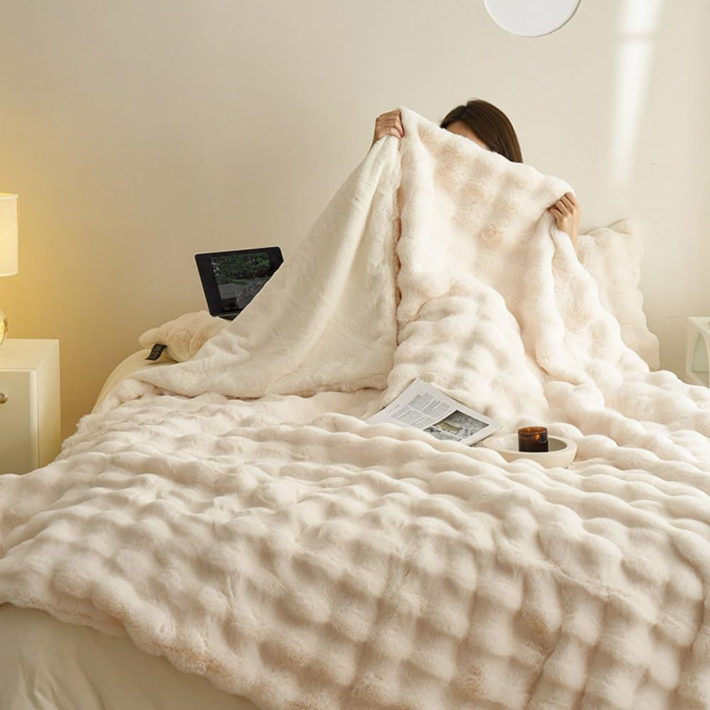 Velanni – Soft All-Season Blanket